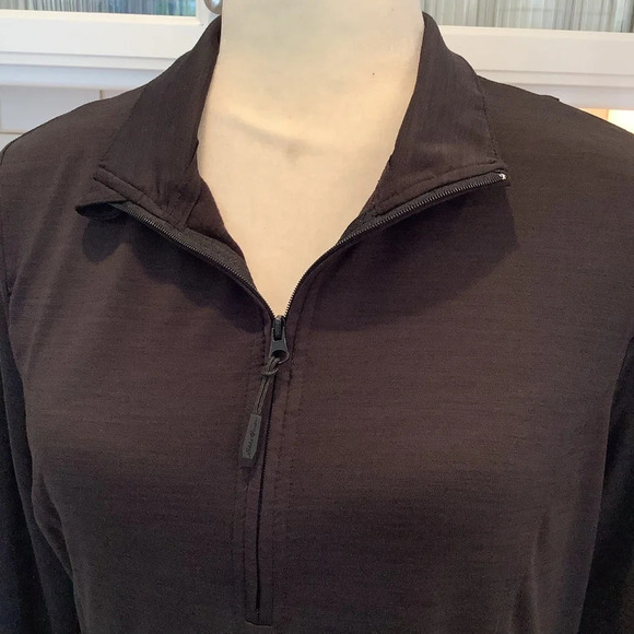 Eddie Bauer Black Pullover Size Medium - Picture 2 of 8